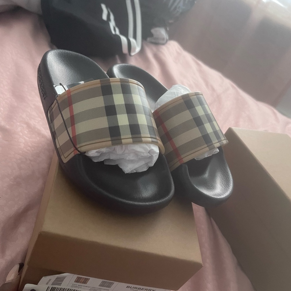 Infant Burberry Slides